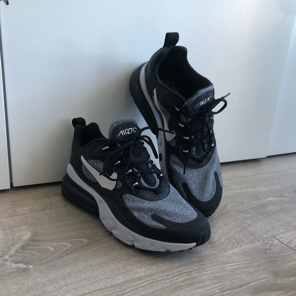 Nike 270 React